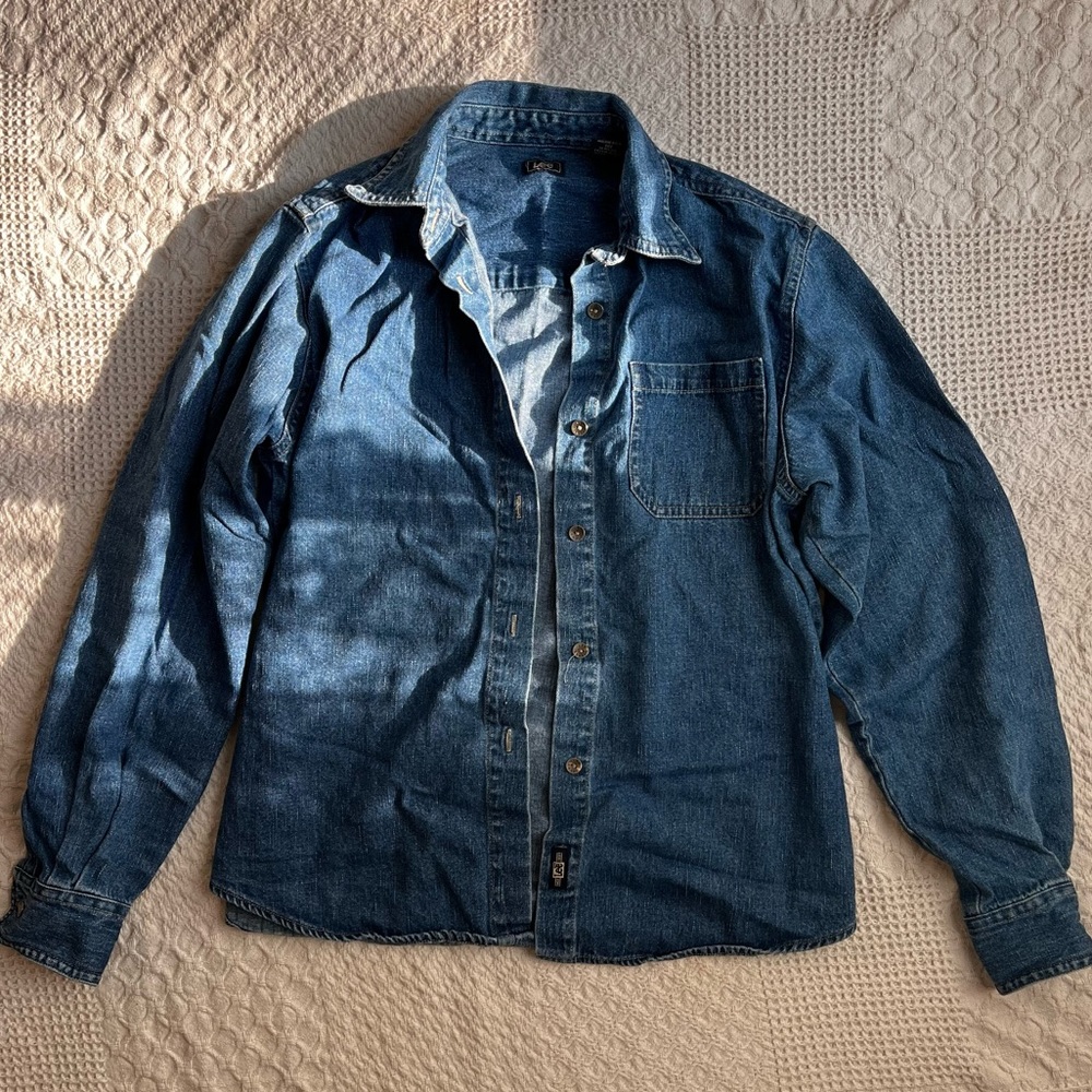 Women’s lee jeans button down shirt